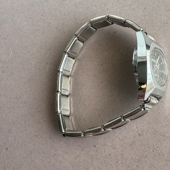 Vintage Criterion Shock Resistant Swiss Watch main image 7